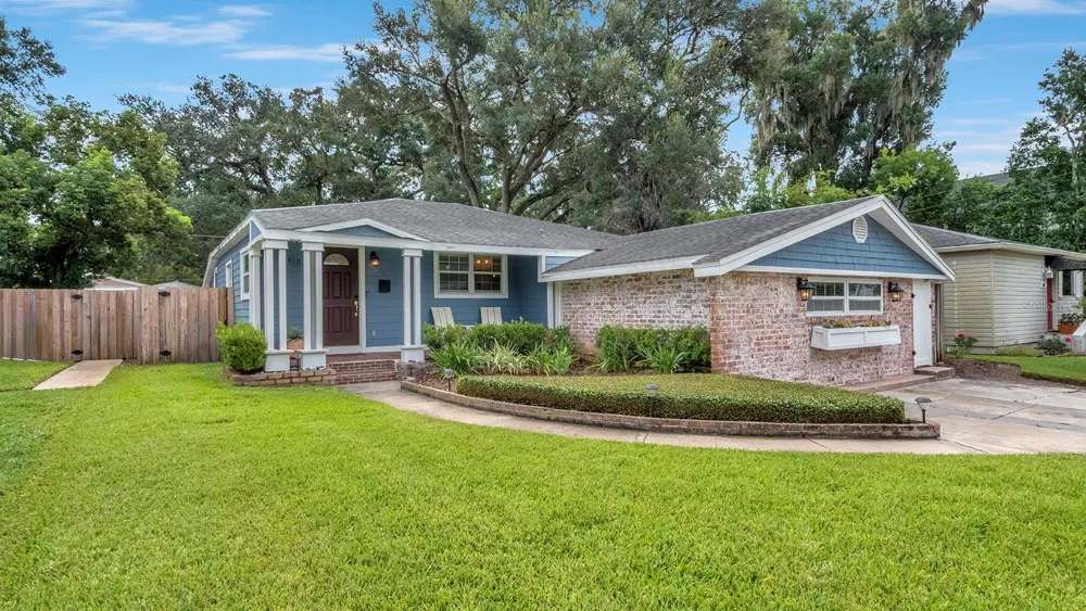 1819 LAKE SUE DRIVE Orlando, FL 32803