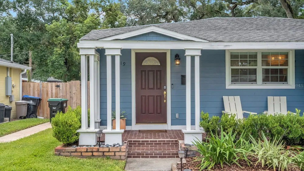 1819 LAKE SUE DRIVE Orlando, FL 32803