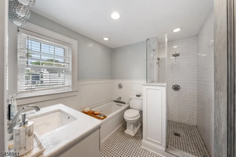 638 Union Ave Elizabeth City, NJ 07208