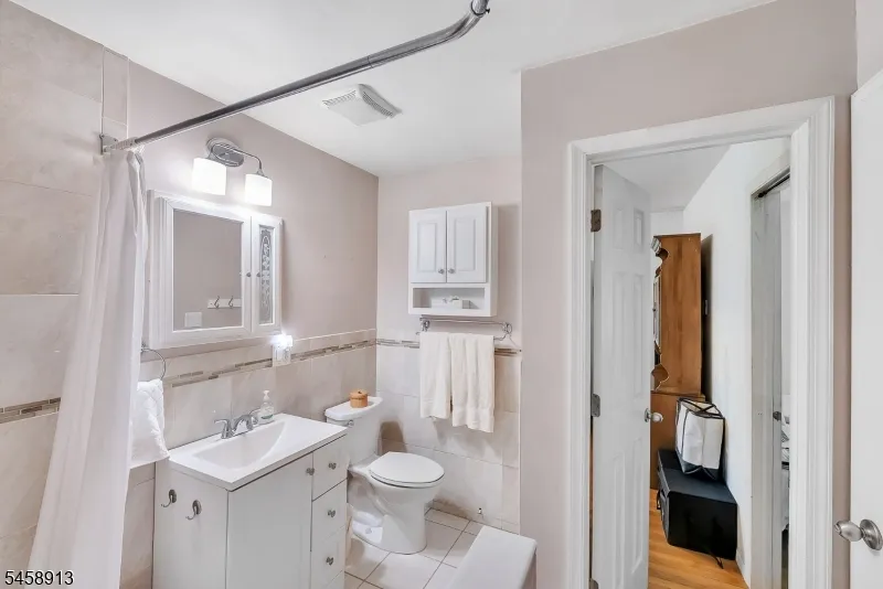 6 Barberry St Vernon, NJ 07418