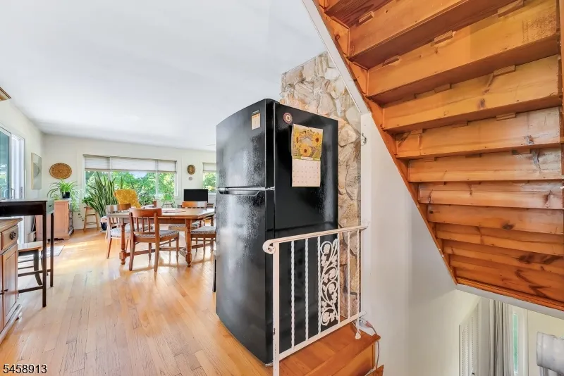 6 Barberry St Vernon, NJ 07418