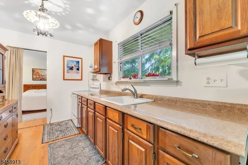 6 Barberry St Vernon, NJ 07418