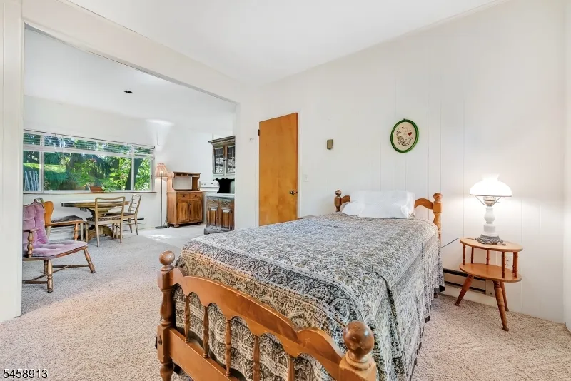 6 Barberry St Vernon, NJ 07418