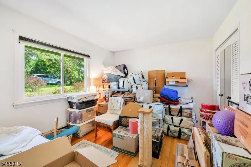 6 Barberry St Vernon, NJ 07418