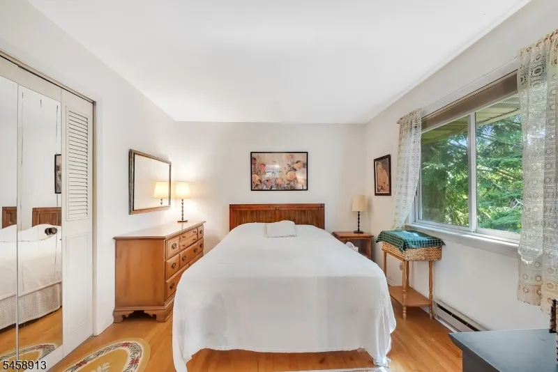 6 Barberry St Vernon, NJ 07418