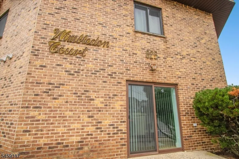 825 Riverside Ave #B202 Unit B202 Lyndhurst, NJ 07071