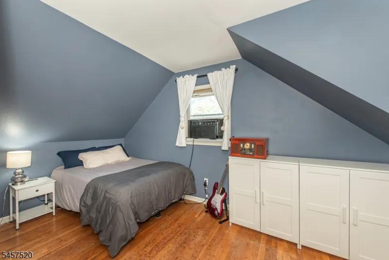 15 Mayne Ave Byram, NJ 07874