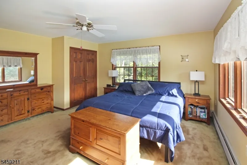 7 Cherokee Trl Blairstown, NJ 07825