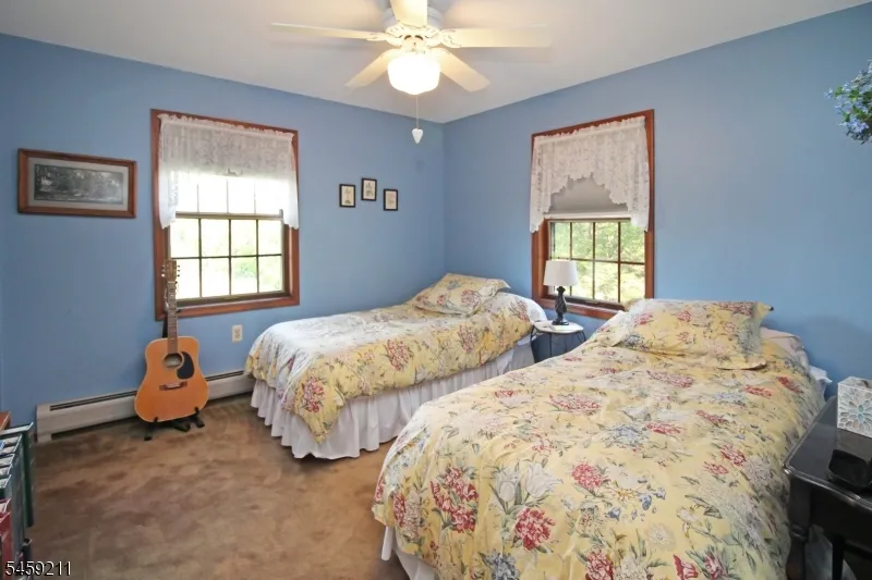 7 Cherokee Trl Blairstown, NJ 07825