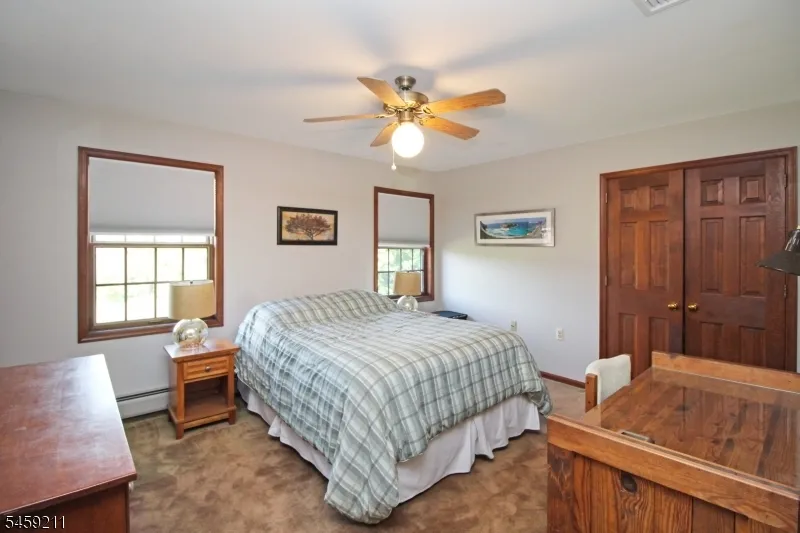 7 Cherokee Trl Blairstown, NJ 07825
