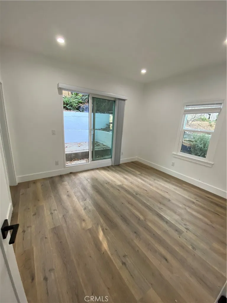 3106 W Berkeley Avenue Los Angeles, CA 90026