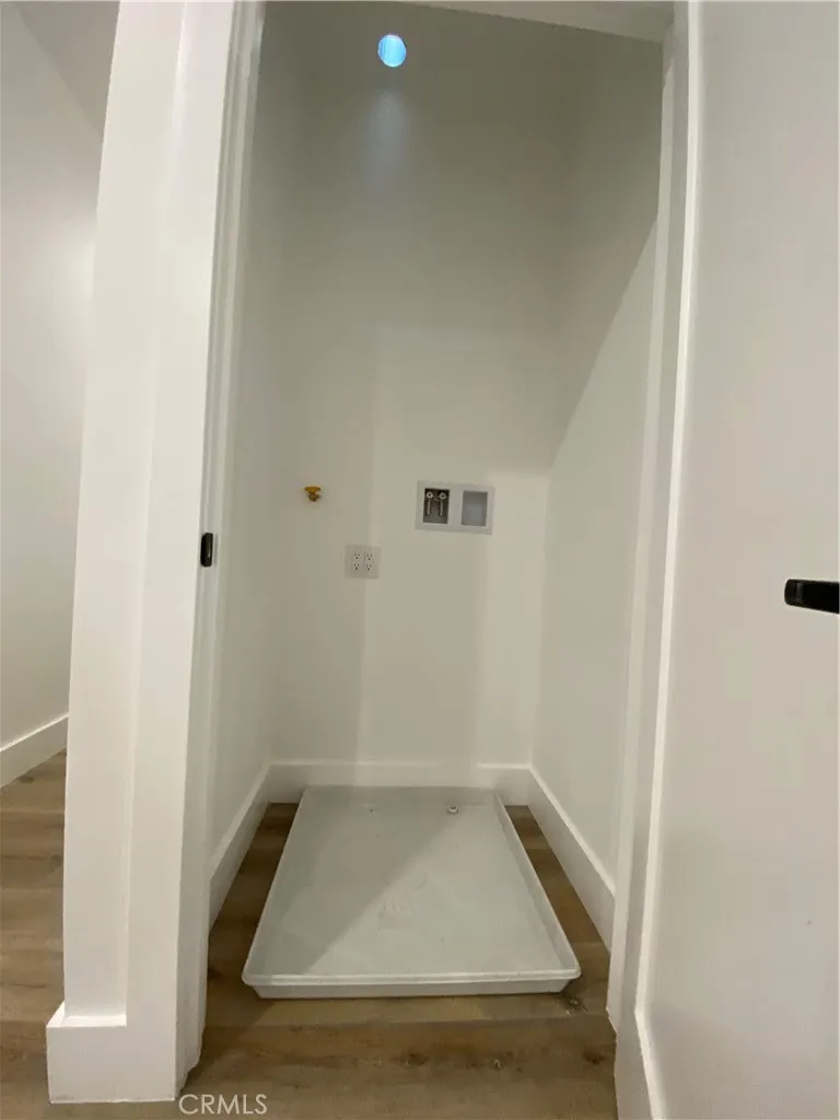3106 W Berkeley Avenue Los Angeles, CA 90026
