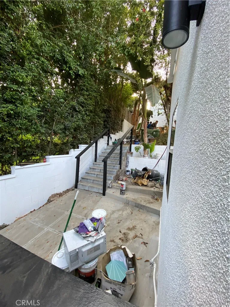 3106 W Berkeley Avenue Los Angeles, CA 90026