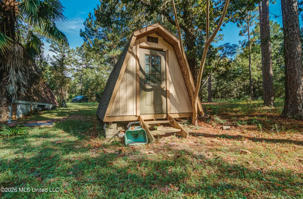 60 Flurry Drive Perkinston, MS 39573