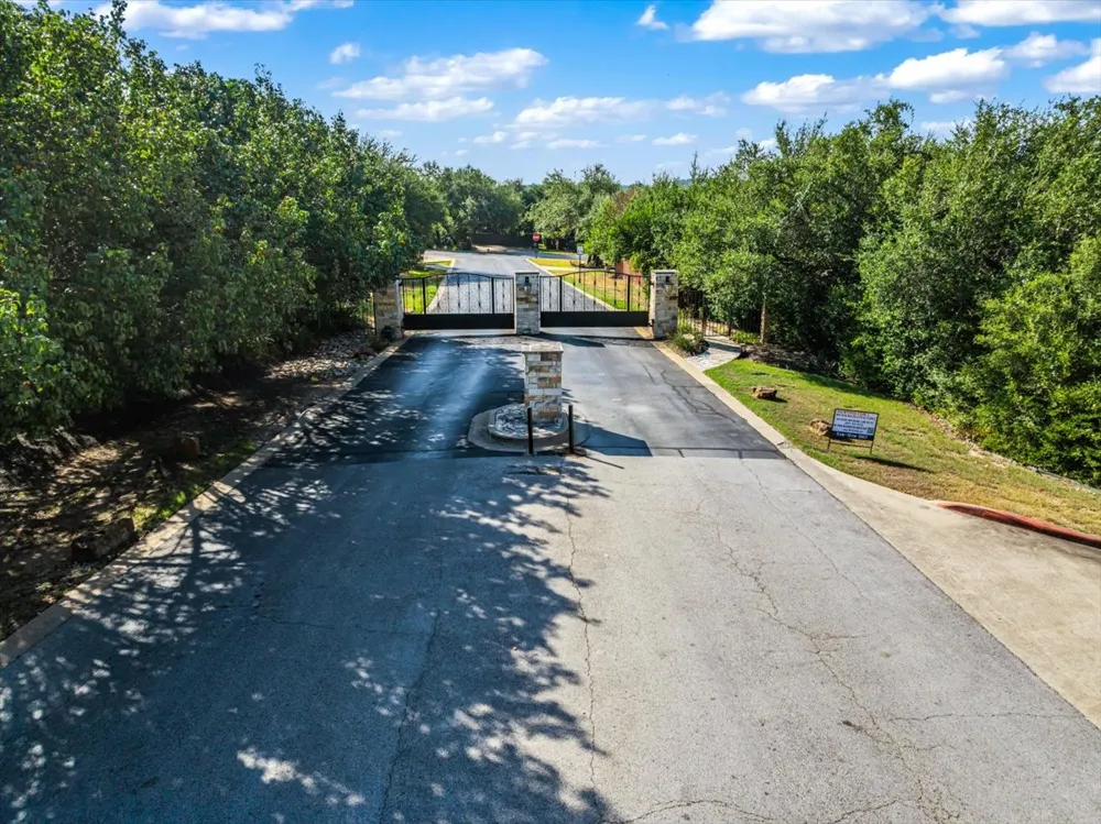 3500 Wellspring Drive Bee Cave, TX 78738