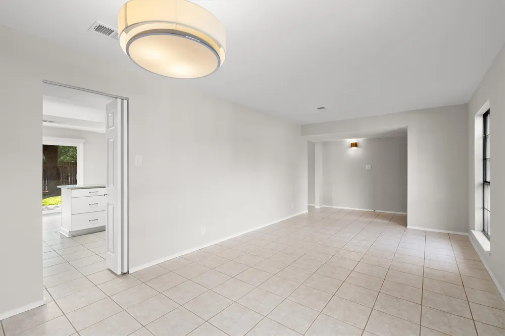 10605 Leather Cove Austin, TX 78750