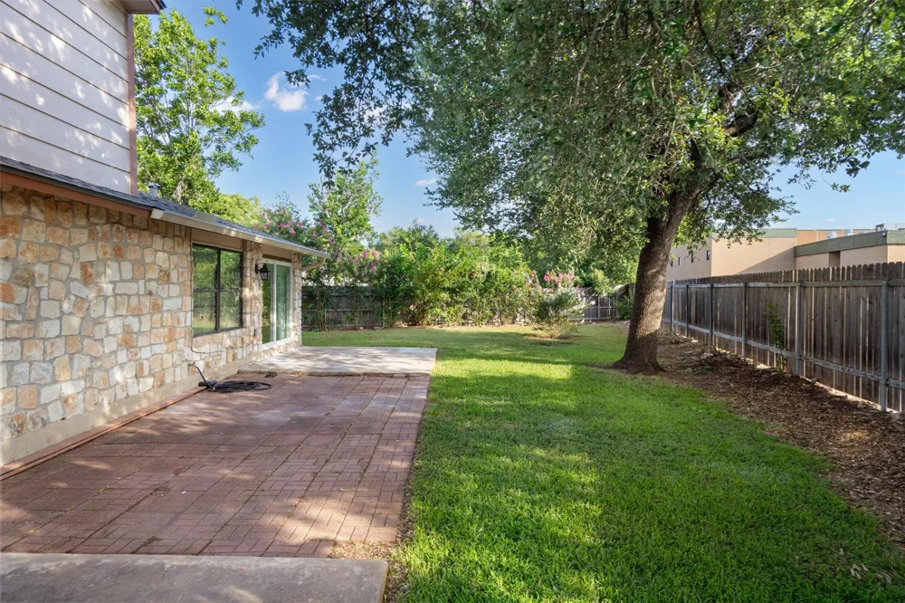 10605 Leather Cove Austin, TX 78750