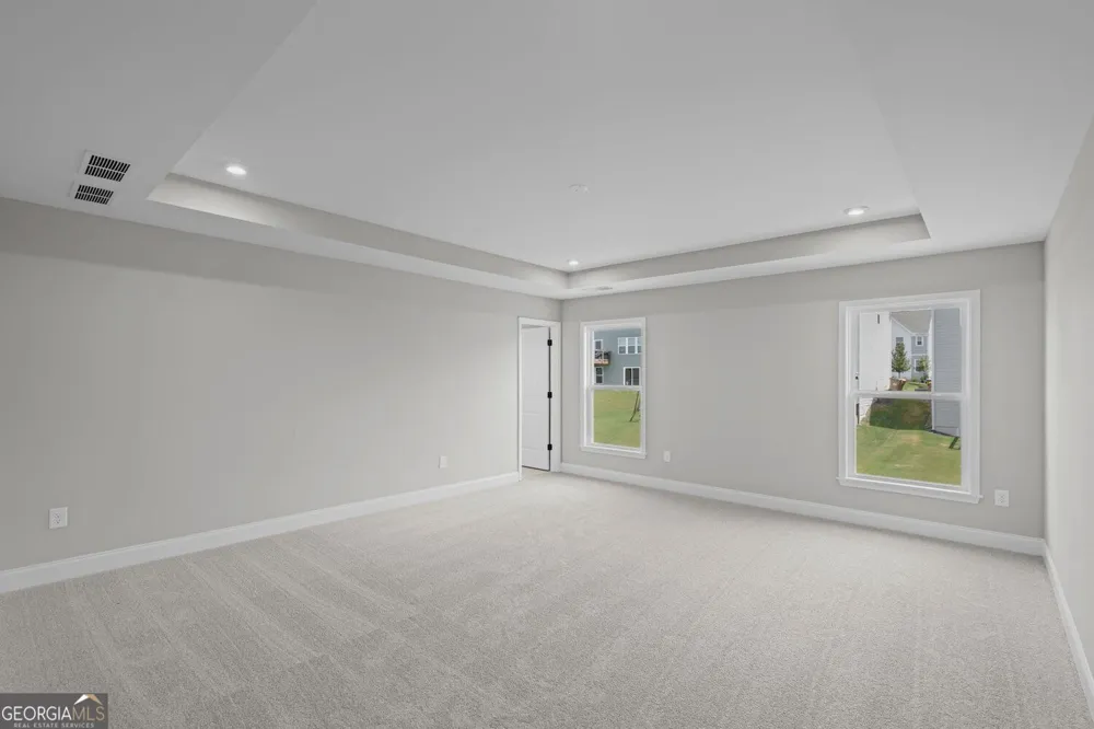 124 Kerr DR Hoschton, GA 30548