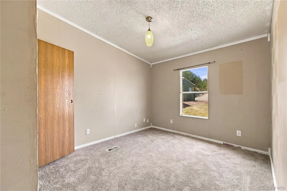 30 W 8th Avenue Coal Creek, CO 81221