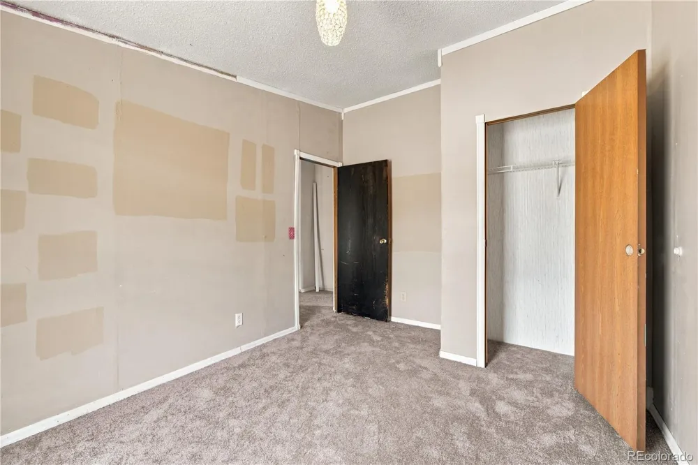 30 W 8th Avenue Coal Creek, CO 81221