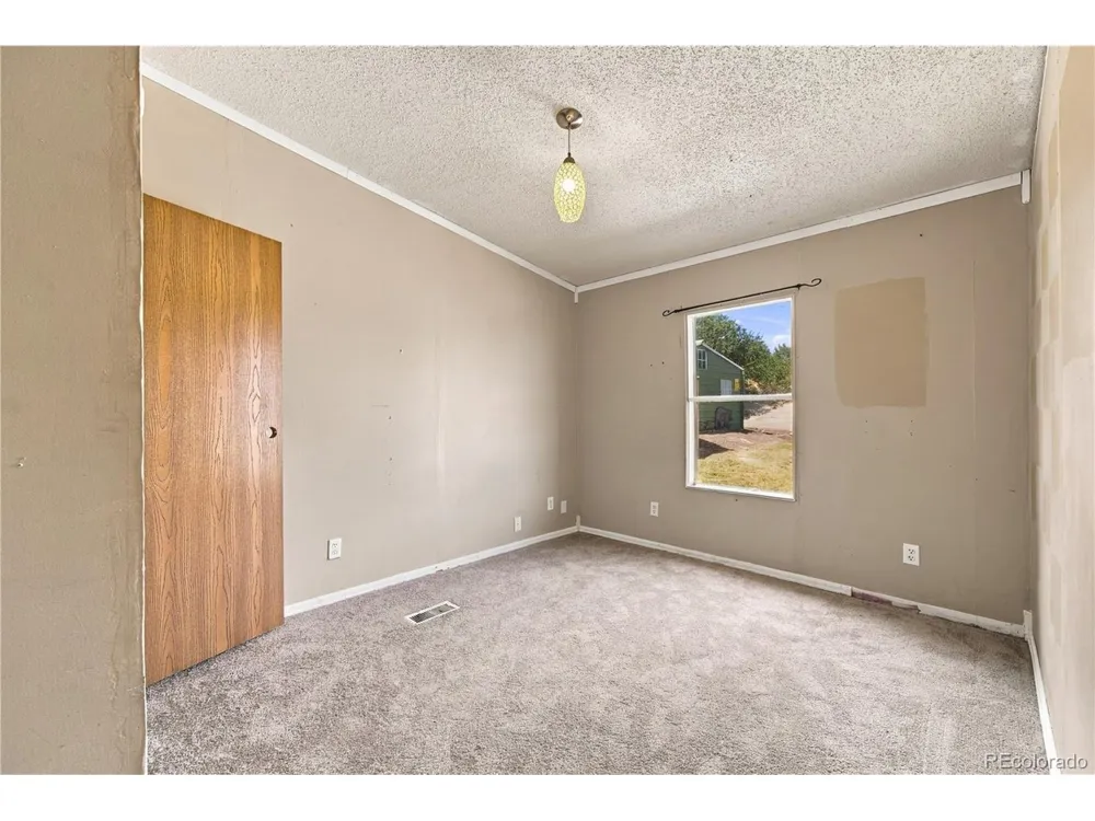 30 W 8th Avenue Coal Creek, CO 81221