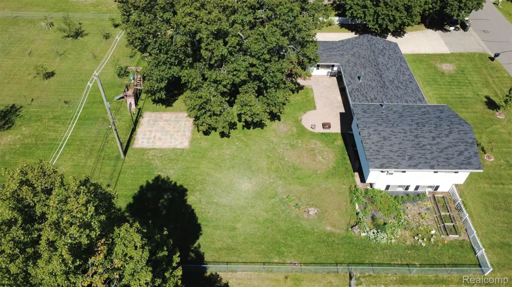 2750 Frankson Avenue Rochester Hills City, MI 48307