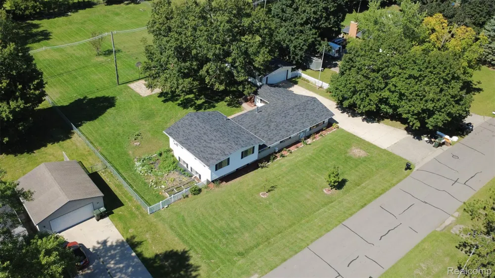 2750 Frankson Avenue Rochester Hills City, MI 48307