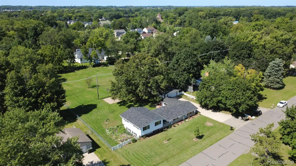 2750 Frankson Avenue Rochester Hills City, MI 48307