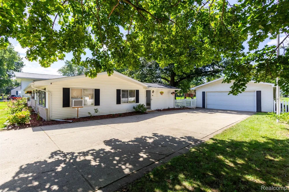 2750 Frankson Avenue Rochester Hills City, MI 48307