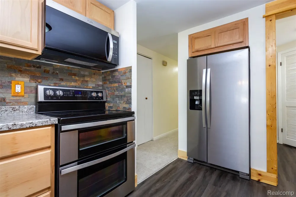2750 Frankson Avenue Rochester Hills City, MI 48307