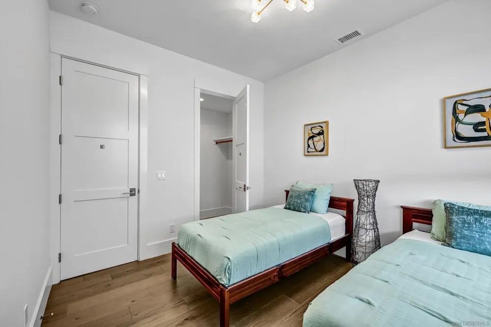 7209 Fay Ave La Jolla, CA 92037