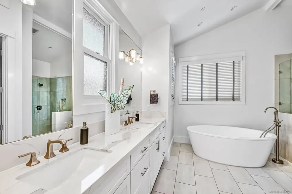 7209 Fay Ave La Jolla, CA 92037