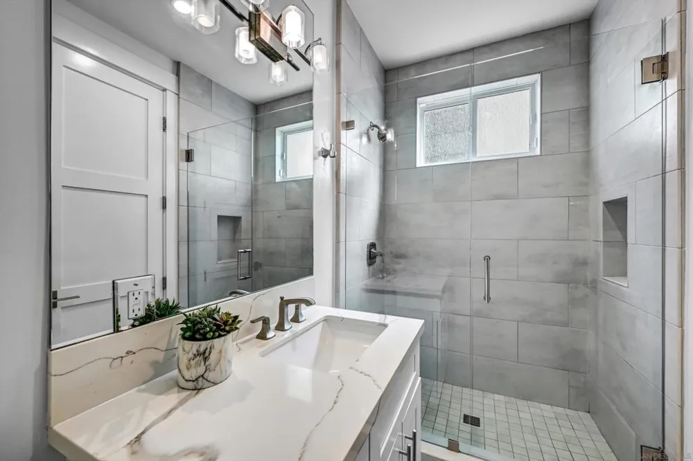 7209 Fay Ave La Jolla, CA 92037