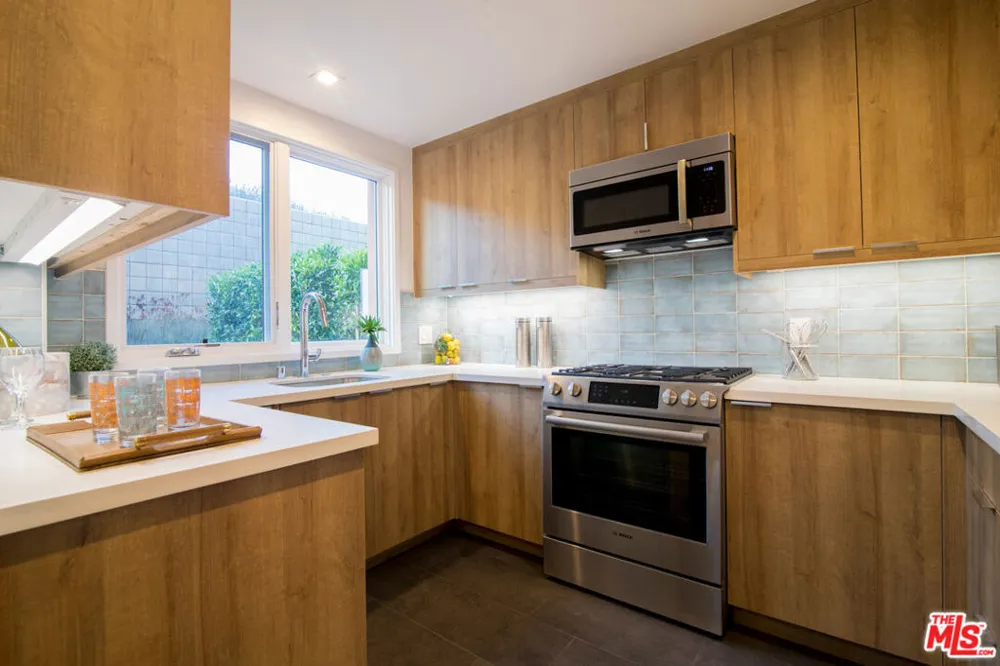 1015 Figueroa Terrace #22 Los Angeles, CA 90012