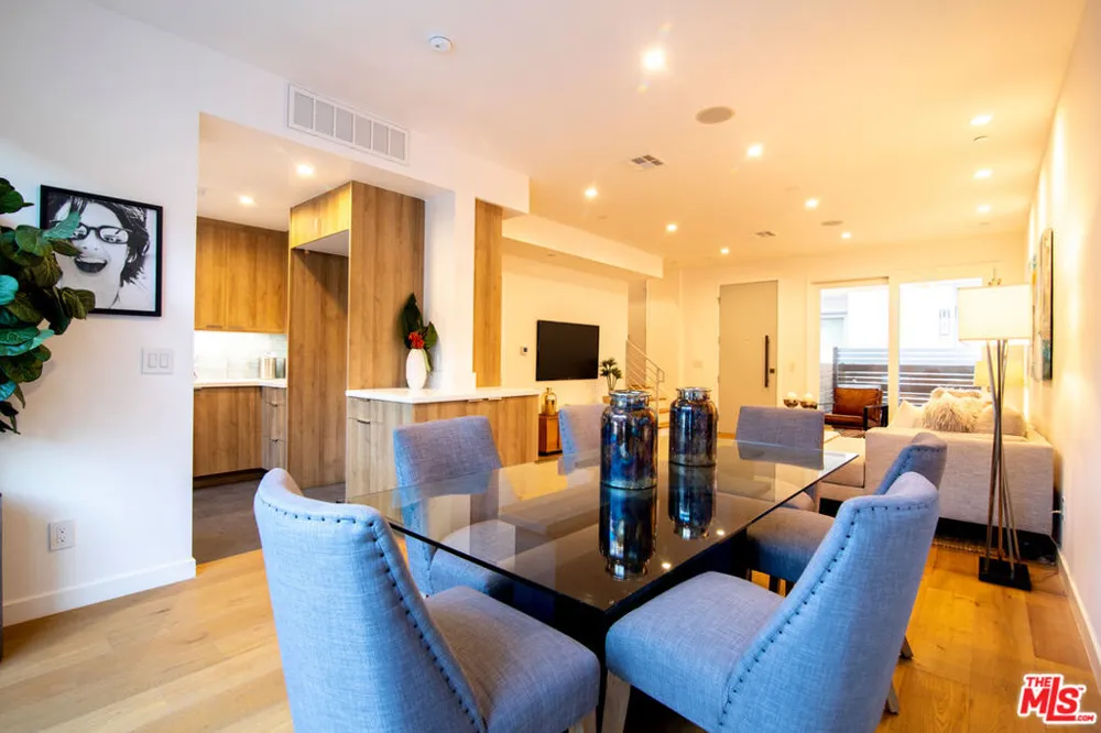 1015 Figueroa Terrace #22 Los Angeles, CA 90012