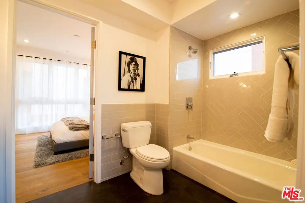 1015 Figueroa Terrace #22 Los Angeles, CA 90012