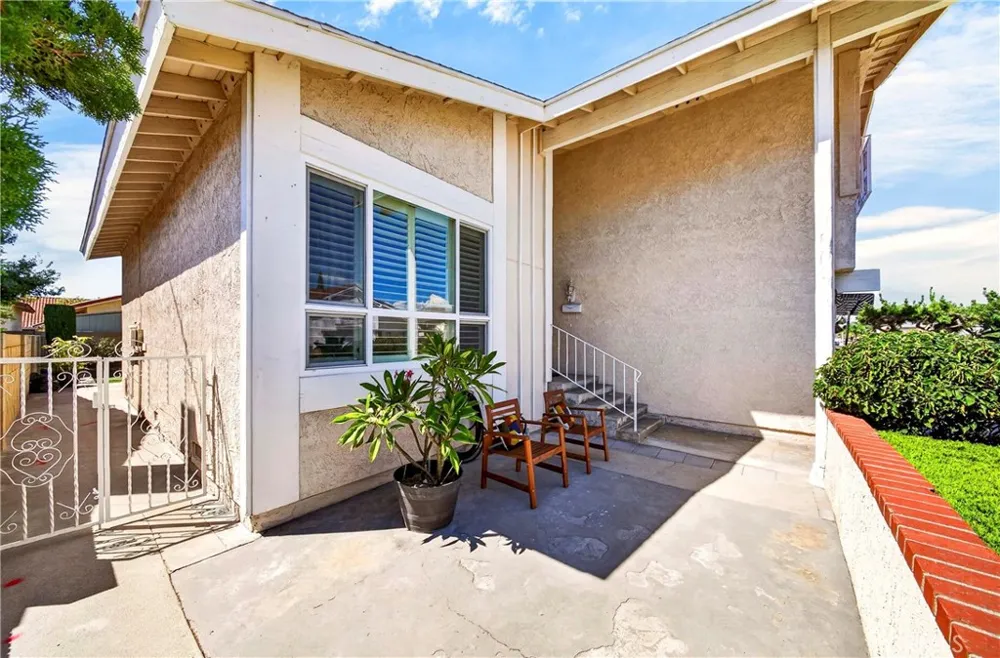15623 Bechard Norwalk, CA 90650
