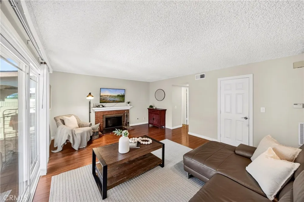 15623 Bechard Norwalk, CA 90650