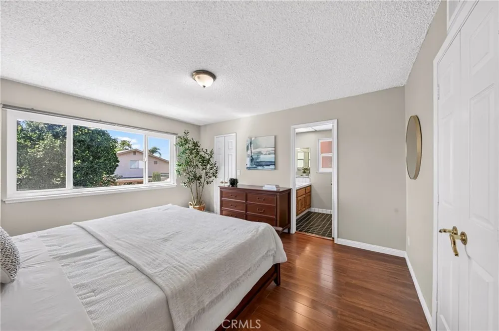 15623 Bechard Norwalk, CA 90650