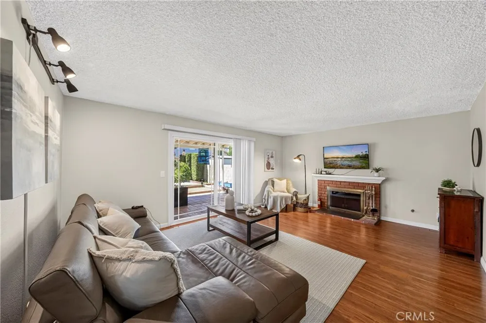 15623 Bechard Norwalk, CA 90650
