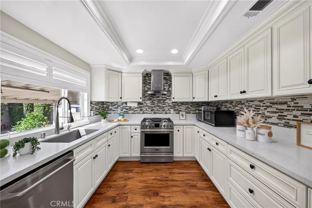 15623 Bechard Norwalk, CA 90650