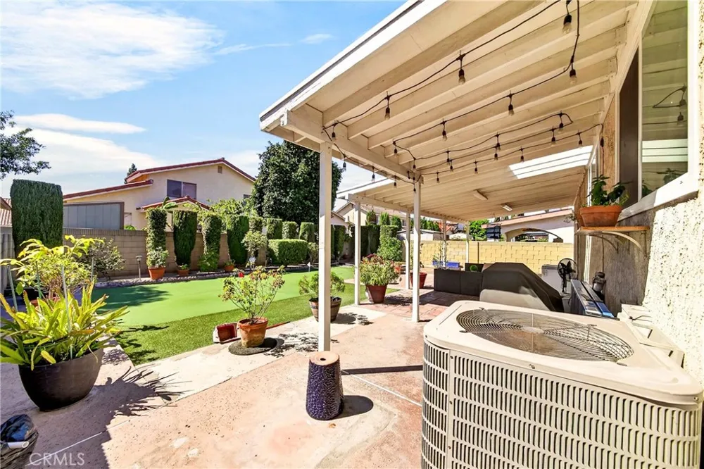 15623 Bechard Norwalk, CA 90650