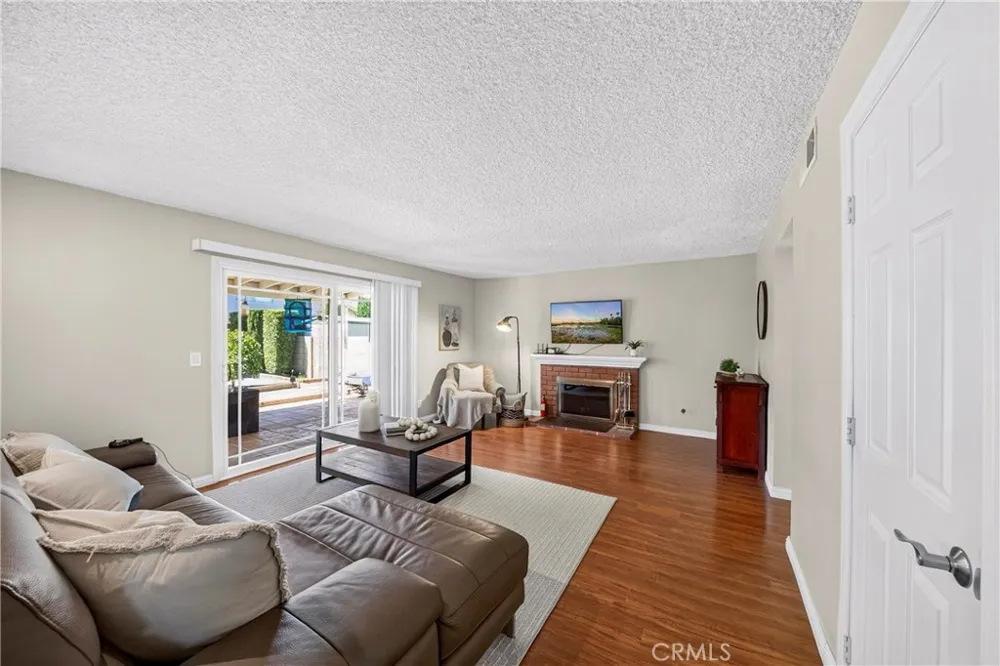 15623 Bechard Norwalk, CA 90650