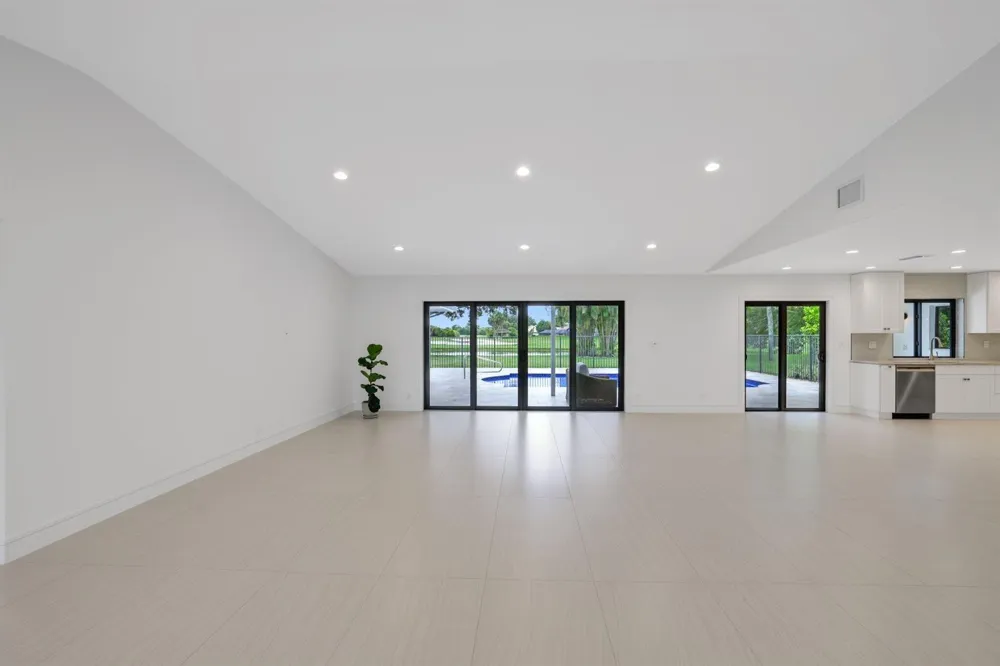 20195 Back 9 Drive Boca Raton, FL 33498