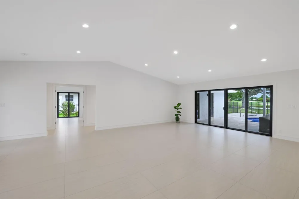 20195 Back 9 Drive Boca Raton, FL 33498