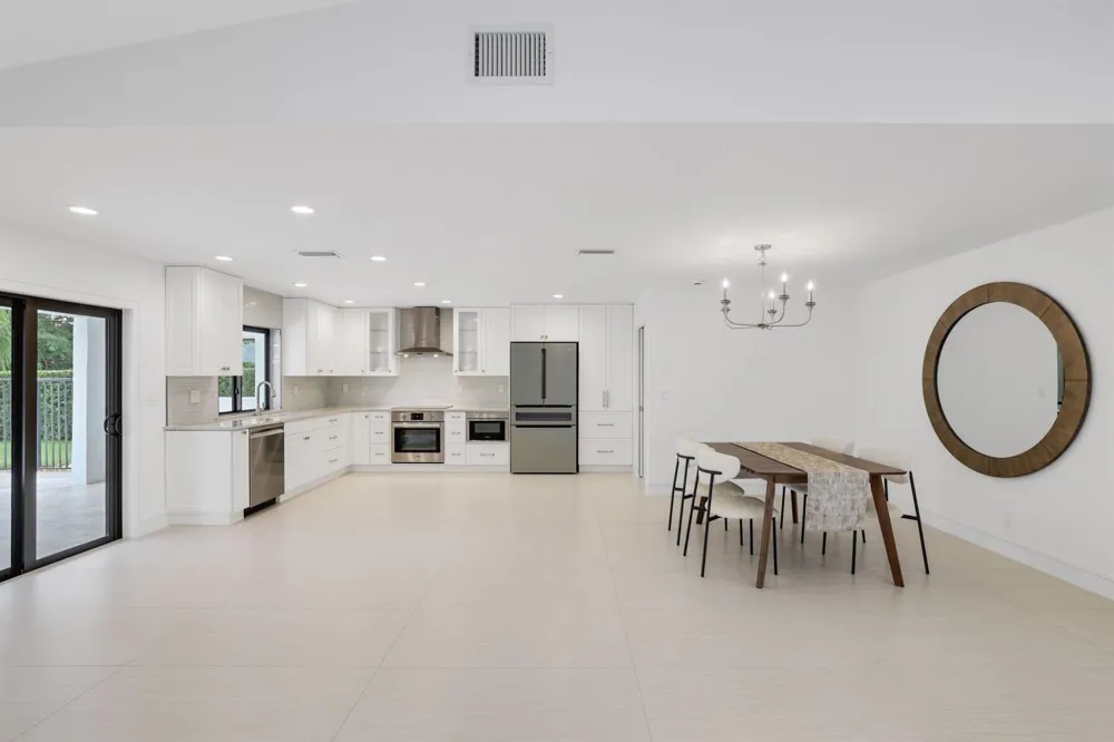 20195 Back 9 Drive Boca Raton, FL 33498