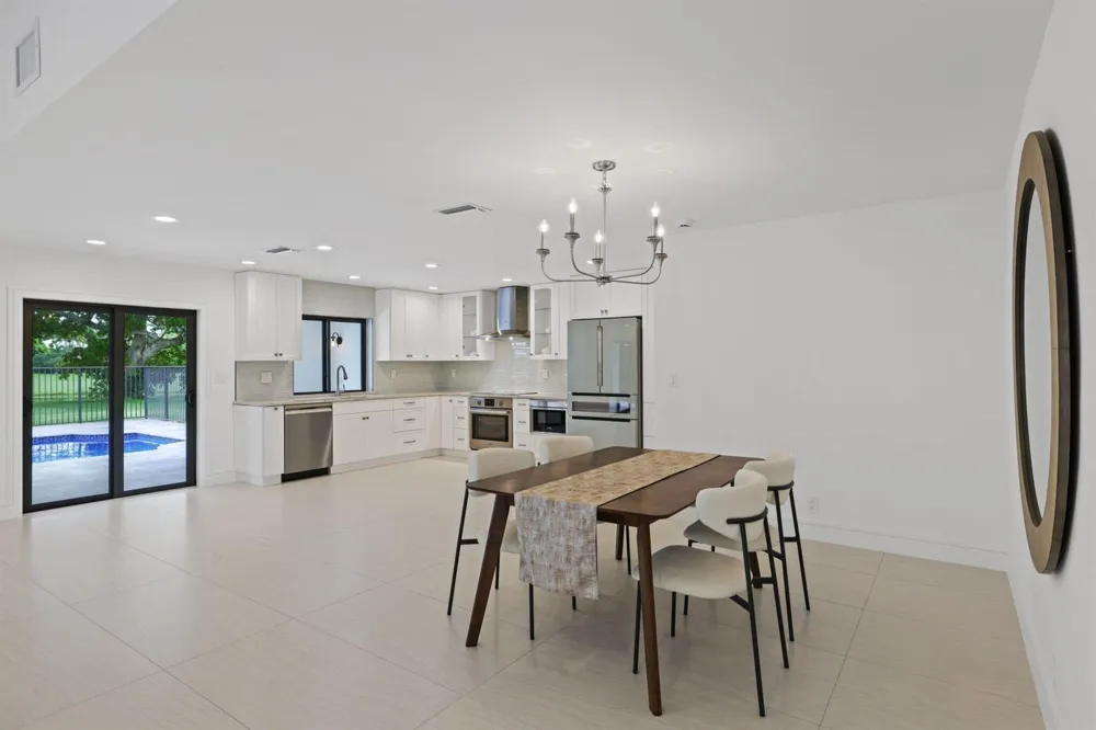 20195 Back 9 Drive Boca Raton, FL 33498