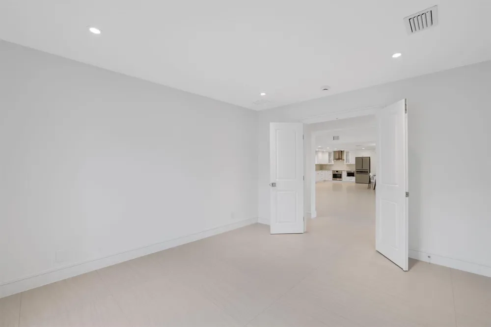 20195 Back 9 Drive Boca Raton, FL 33498