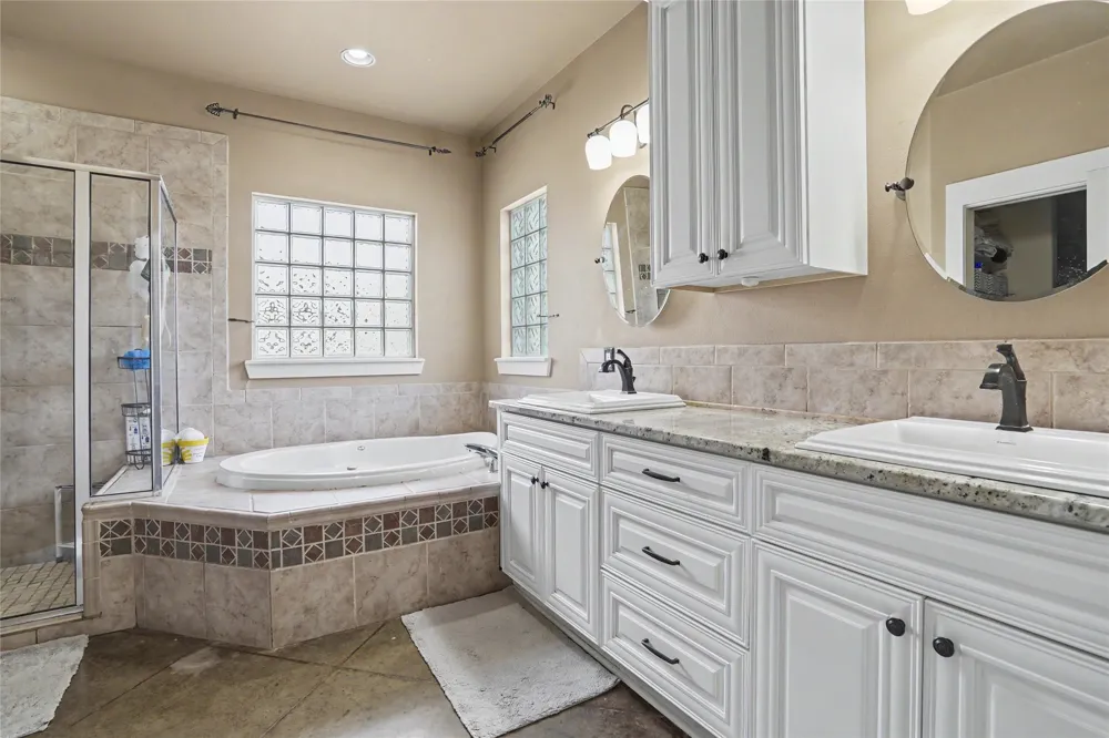 6833 S 302nd EastAvenue Broken Arrow, OK 74014