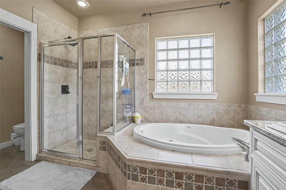 6833 S 302nd EastAvenue Broken Arrow, OK 74014
